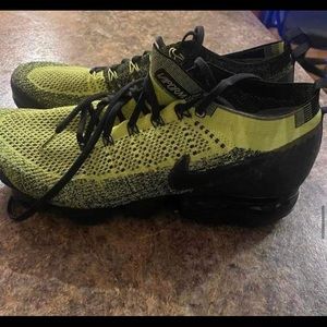 Mens Nike air vapormax flyknit shoes